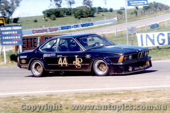 81731 - Allan Grice & David Hobbs, James Hardie 1000, Bathurst 1981 ...