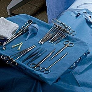 88121 Absorbent towels, 15" x 22" 4 utility drapes with tape, 26" x 15" Suture bag