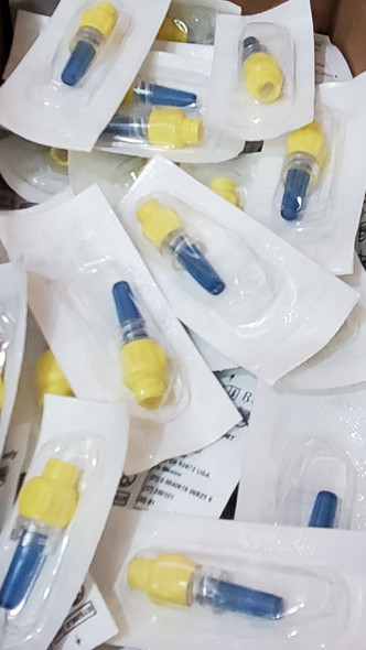 ICU Medical D1005, Tego Connector, Sterile, Case of 100