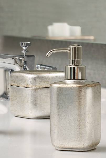 Luxe Gold and Silver Bathroom Set - Woven Collection