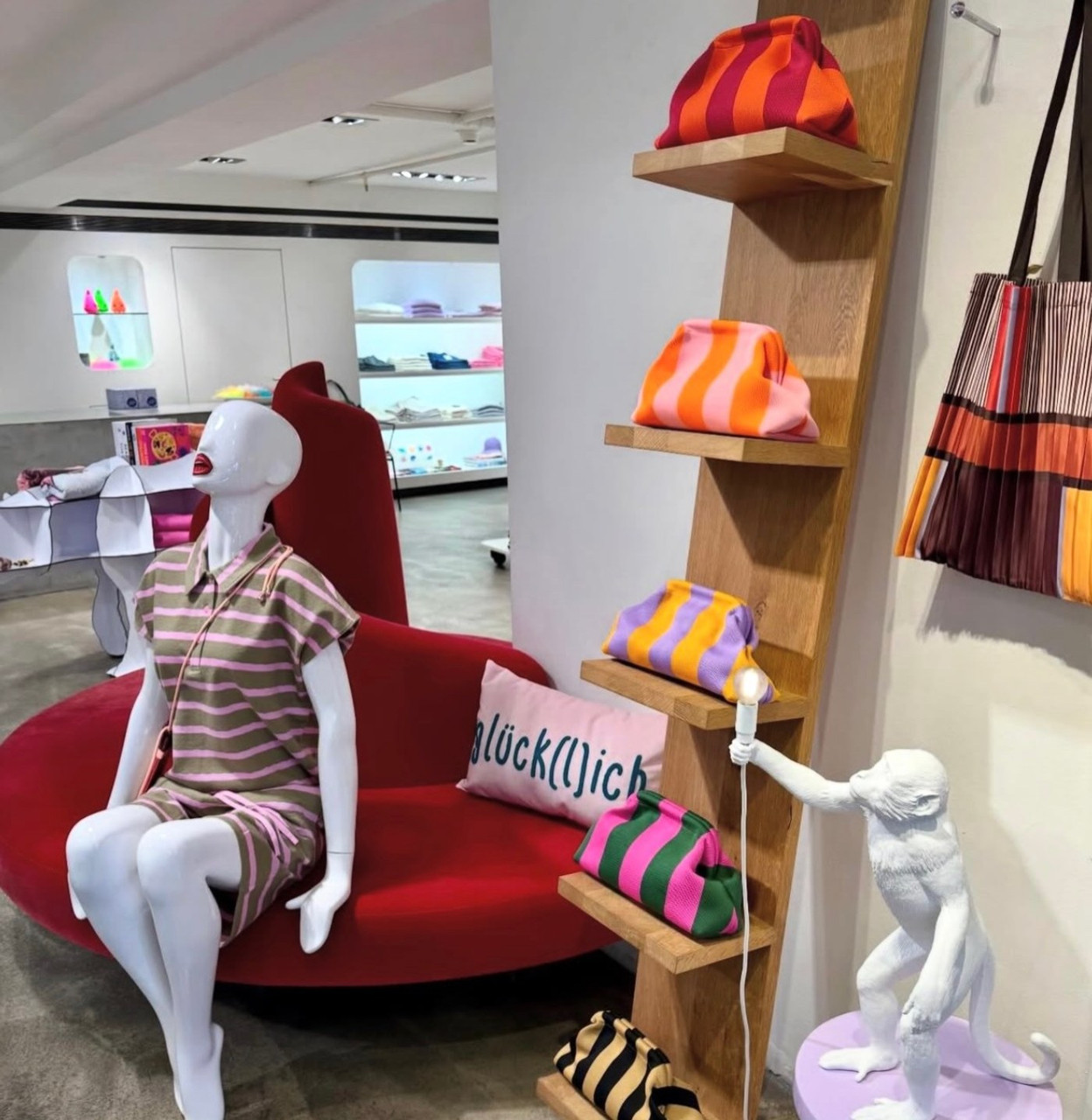 Stickybestie bags in store Germany