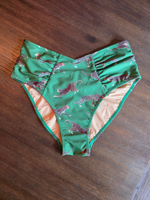High Rise V Bottom with Full Coverage in Signature Prints