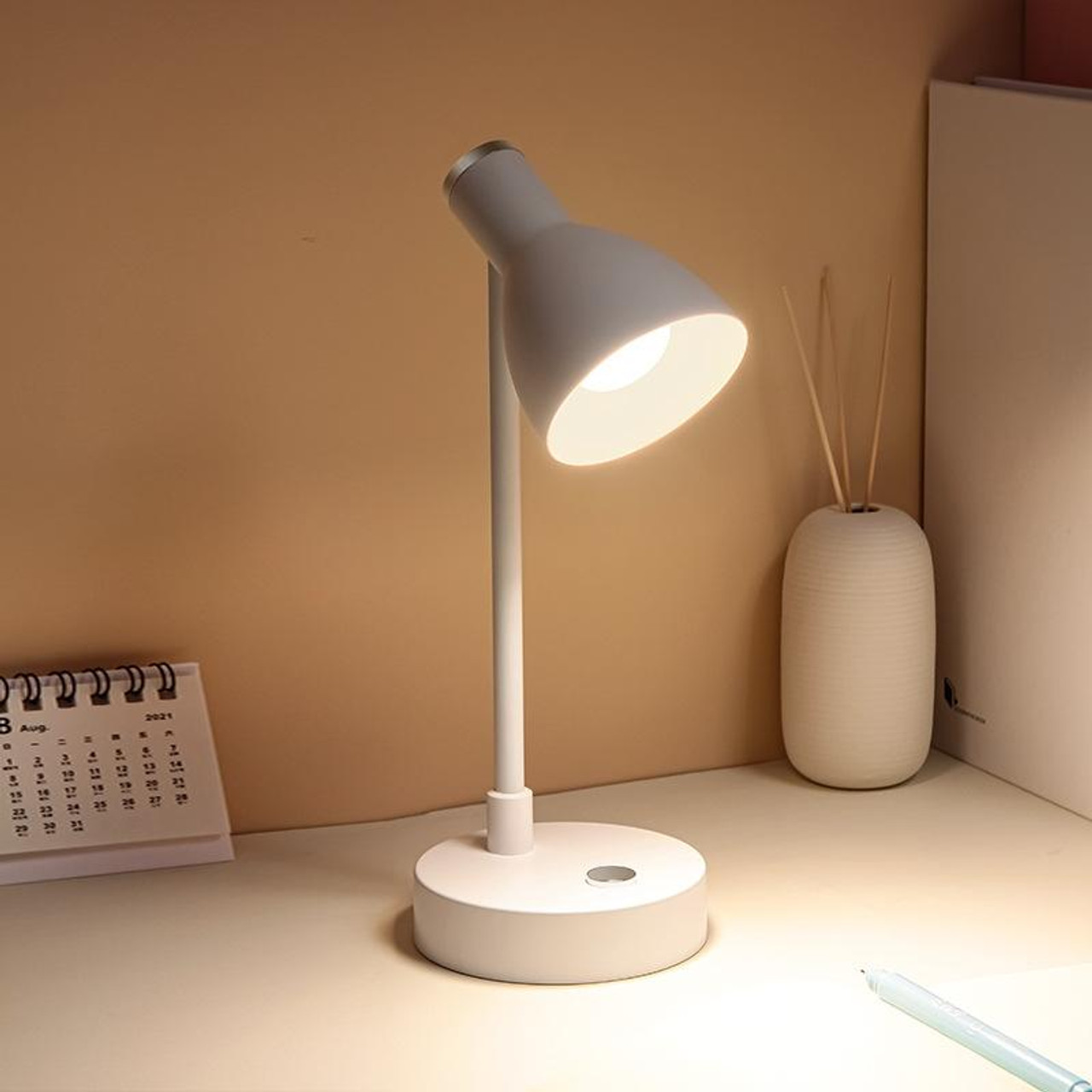 classic white table lamp