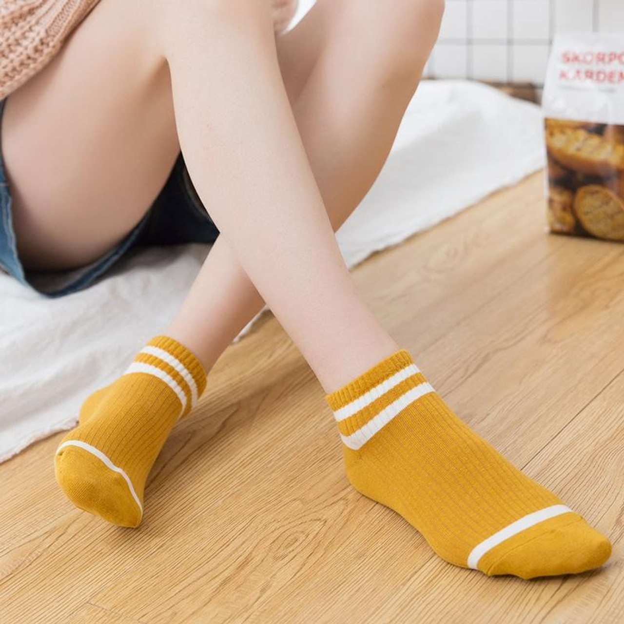 Fashion 5 PairsSummer Non-Slip Silicone Invisible Cotton Ankle Socks @ Best  Price Online