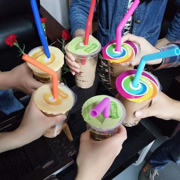 10 PCS Food Grade Silicone Straws Cartoon Colorful Drink Tools with 1 Brush, Slim Bend Pipe, Length: 25cm, Outer Diameter: 7.8mm, Inner Diameter: 5mm, Random Color Delivery