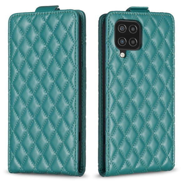 For Samsung Galaxy A32 4G Diamond Lattice Vertical Flip Leatherette Phone Case(Green)