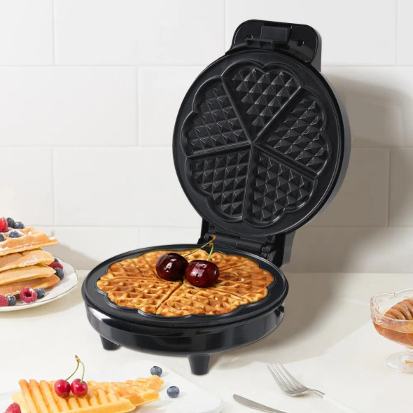 Heart Shaped Waffle Machine 1000W