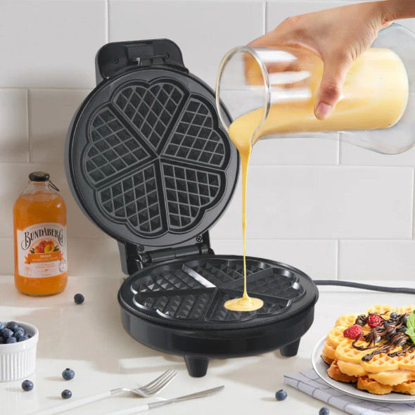 Heart Shaped Waffle Machine 1000W