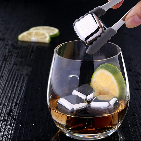 Stainless Steel Chilling Reusable Ice Cubes for Whiskey, Vodka, Liqueurs