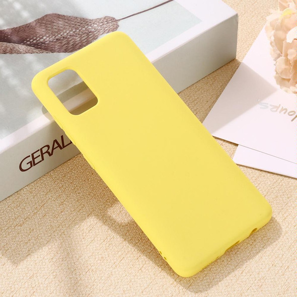 Galaxy A31 Solid Color Liquid Silicone Dropproof Full Coverage Protective Case(Yellow)