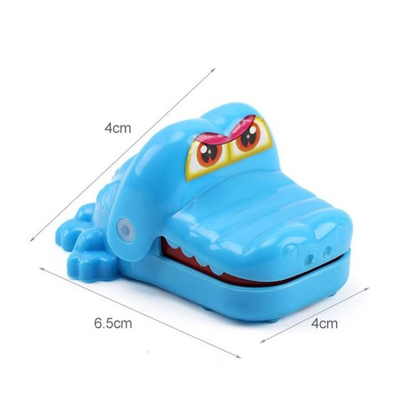 3 PCS Cartoon Mini Crocodile Bite Hand Novelty Tricky Toys, Random Color Delivery