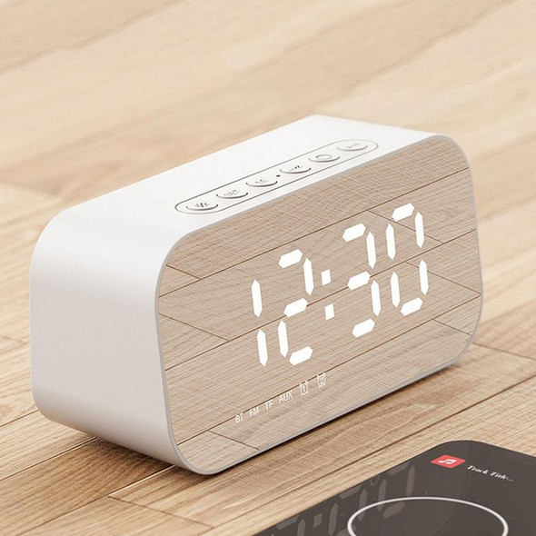 Havit M3 Subwoofer Mini Mirror Clock Bluetooth Speaker, Spsc: 1200mAh (White)