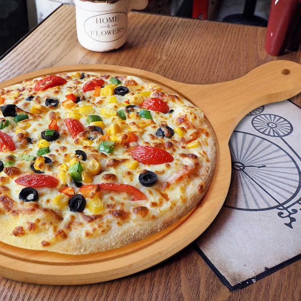 Round Bamboo Pizza Boards for Serving & Displaying Pizzas