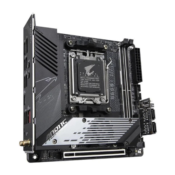 GIGABYTE AMD B650 Chipset for AMD AM5; 2x Dual DDR5; 2x M2;