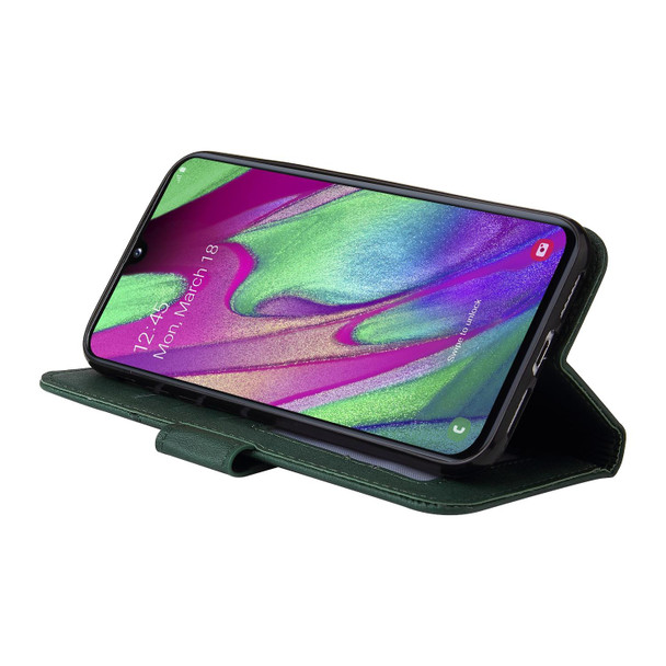 For Samsung Galaxy A20e GQUTROBE Right Angle Leatherette Phone Case(Green)