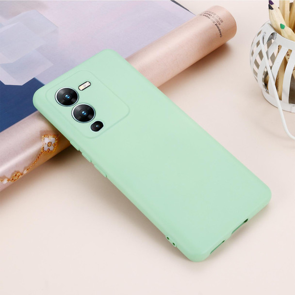 For vivo V25 Pro Global Pure Color Liquid Silicone Shockproof Full Coverage Phone Case(Green)