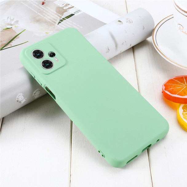 For Motorola Moto G13 / G23 Pure Color Liquid Silicone Shockproof Phone Case(Green)