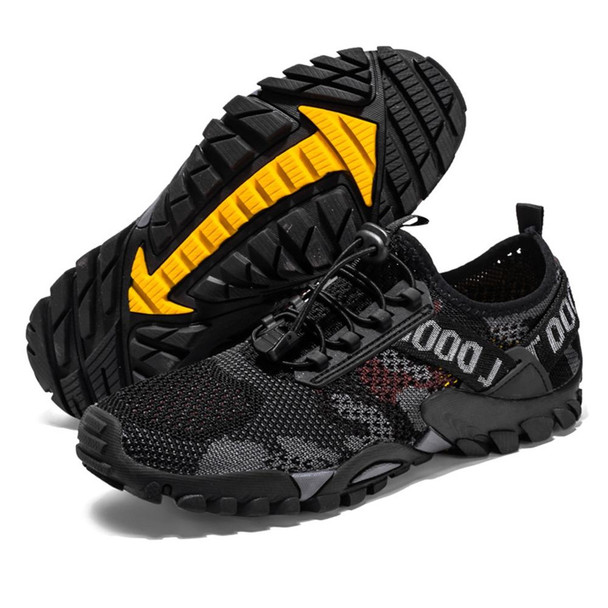9322 Men Thick Soled Outdoor River Tracing Hiking Shoes, Size:46(Black)