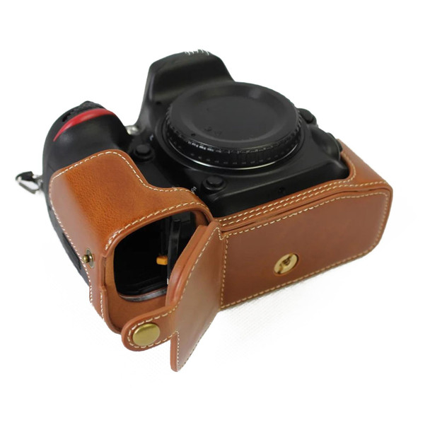 1/4 inch Thread PU Leatherette Camera Half Case Base for Nikon D5500 / D5600 (Brown)