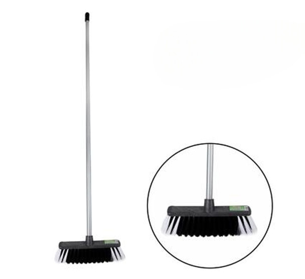 Broom Mileva 1.2m Handle