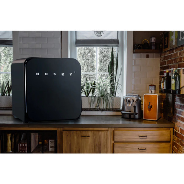 Husky- Countertop Retro Fridge 46L