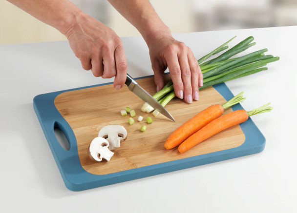 Wenko Double Sided Cutting Board Bamboo -Anti slip Blue