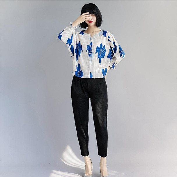 Single-breasted Printed Pleated Cardigan With Flared Sleeves (Color:Sky Blue Size:Free Size)