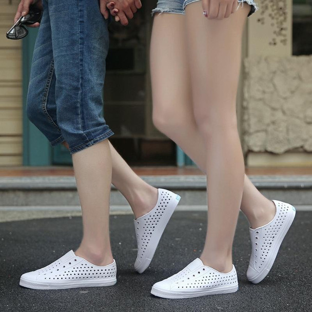 Summer Couple Beach Shoes Cave Shoes Breathable Anti-Skid Shoes Casual Sneakers, Size: 44(Black)