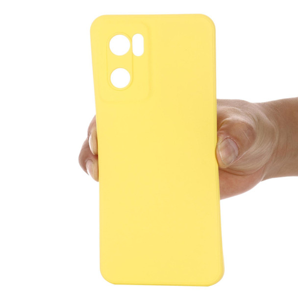 OnePlus Nord CE 2 5G Pure Color Liquid Silicone Shockproof Full Coverage Phone Case(Yellow)