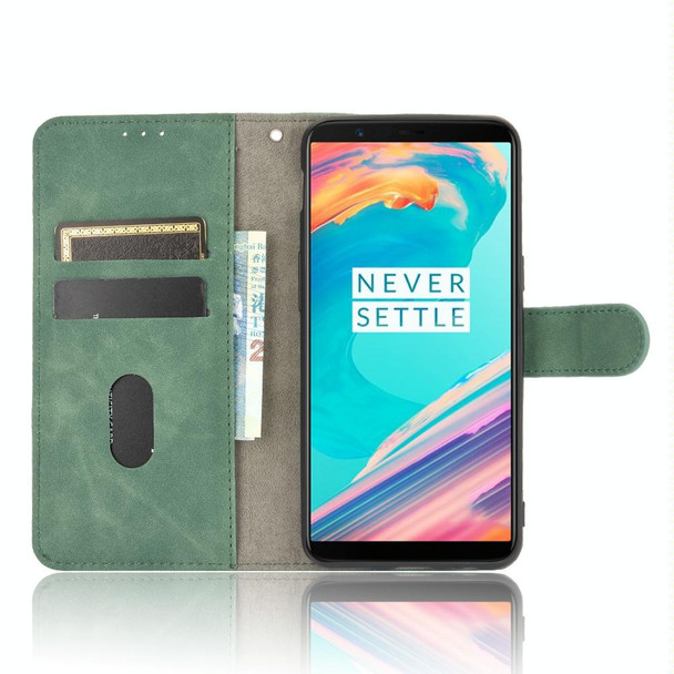 OnePlus 5T Solid Color Skin Feel Magnetic Buckle Horizontal Flip Calf Texture PU Leather Case with Holder & Card Slots & Wallet(Green)