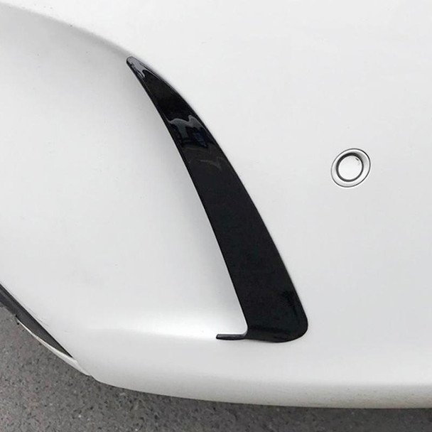 Car Rear Bumper Air Outlet Wind Knife Blade Decoration Sticker Strip for Mercedes-Benz C Class W205 (Black)