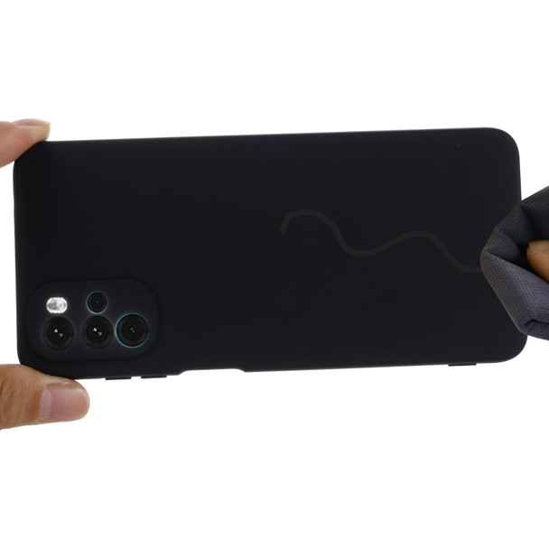 Motorola Moto G22 Pure Color Liquid Silicone Shockproof Full Coverage Phone Case(Black)