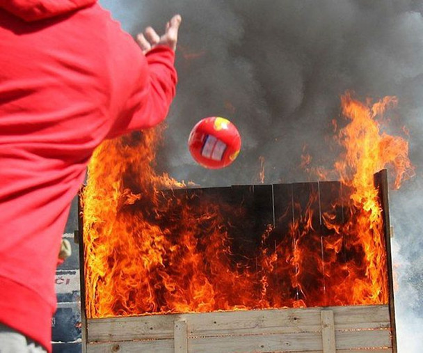 Fire Extinguisher Ball - Auto Fire Off