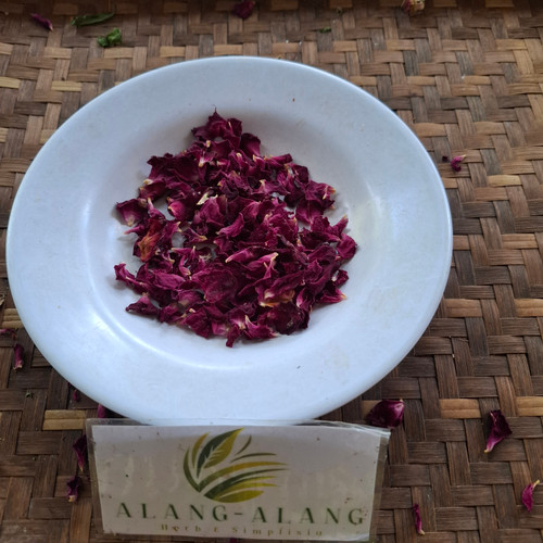 Dried Red Rose Petals, 25 Grams