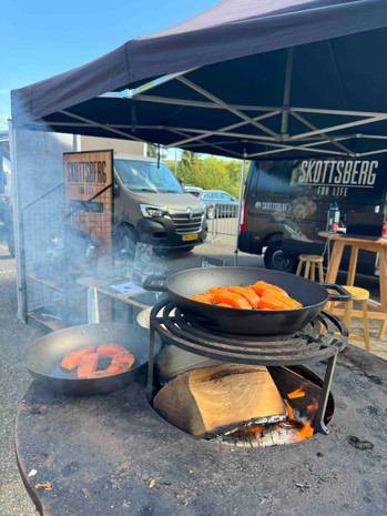 Skottsberg aanwezig op Have a Knives Day event