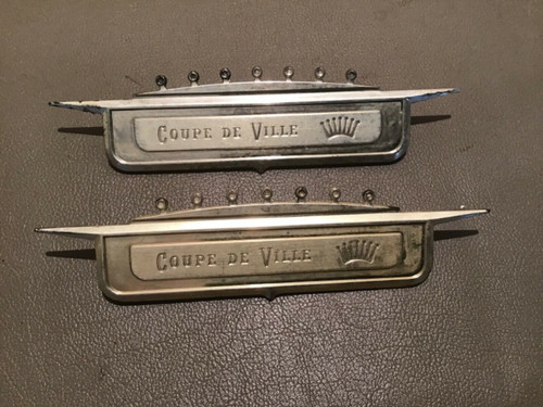 Emblem, Tail Fin Script, 1958 Cadillac Sixty Special, Pair @