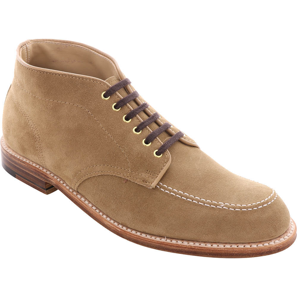 Image of Alden Men's D1955 - 6 Eyelet Chukka Indy Boot - Tan Suede