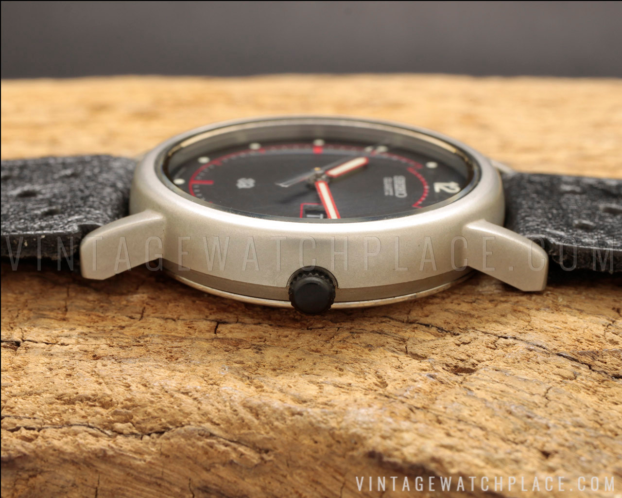 New Old Stock very rare small Seiko quartz vintage watch NOS, 5H23