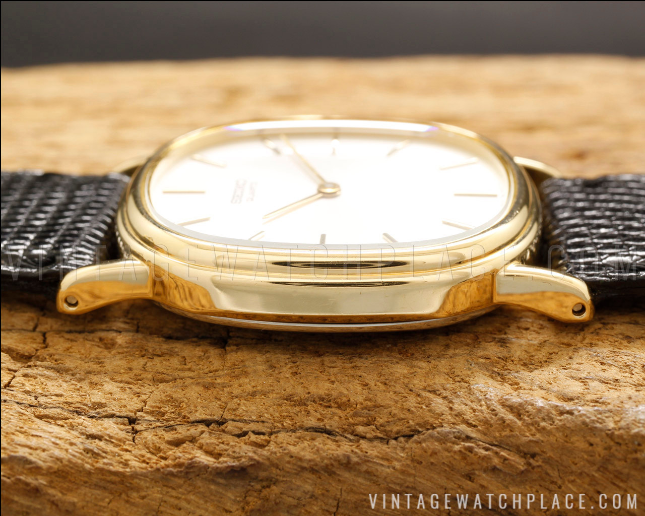 New Old Stock 1982 Seiko Quartz vintage watch, 8620-5080, 100