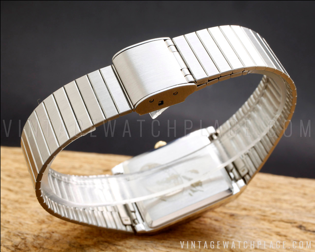 New Old Stock 1984 Seiko Quartz vintage watch, slim, it fits