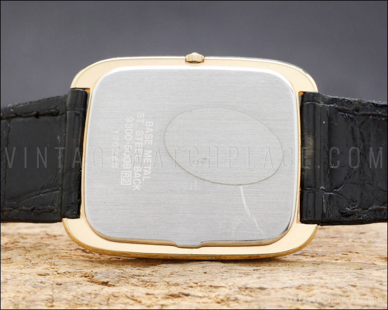 New Old Stock 1981 Unisex Seiko Lassale dress Quartz vintage watch
