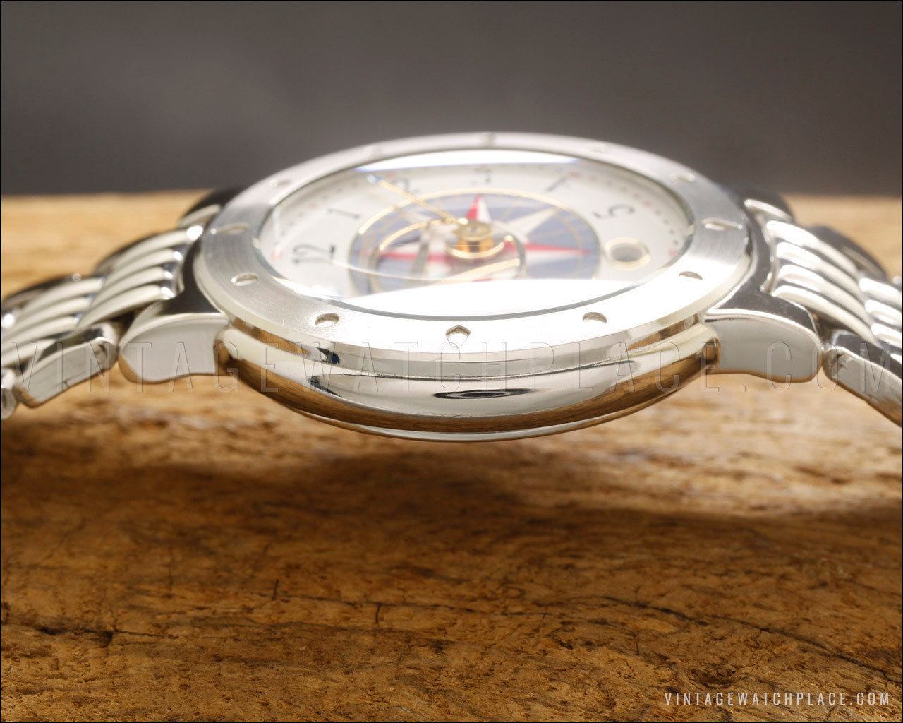 New Old Stock rare Seiko Levante Men's Quartz vintage watch, from