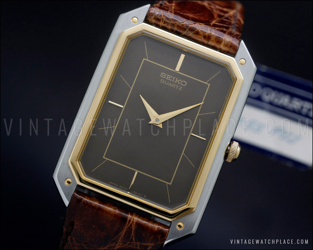 New Old Stock 1982 Seiko dress flat Quartz vintage watch 
