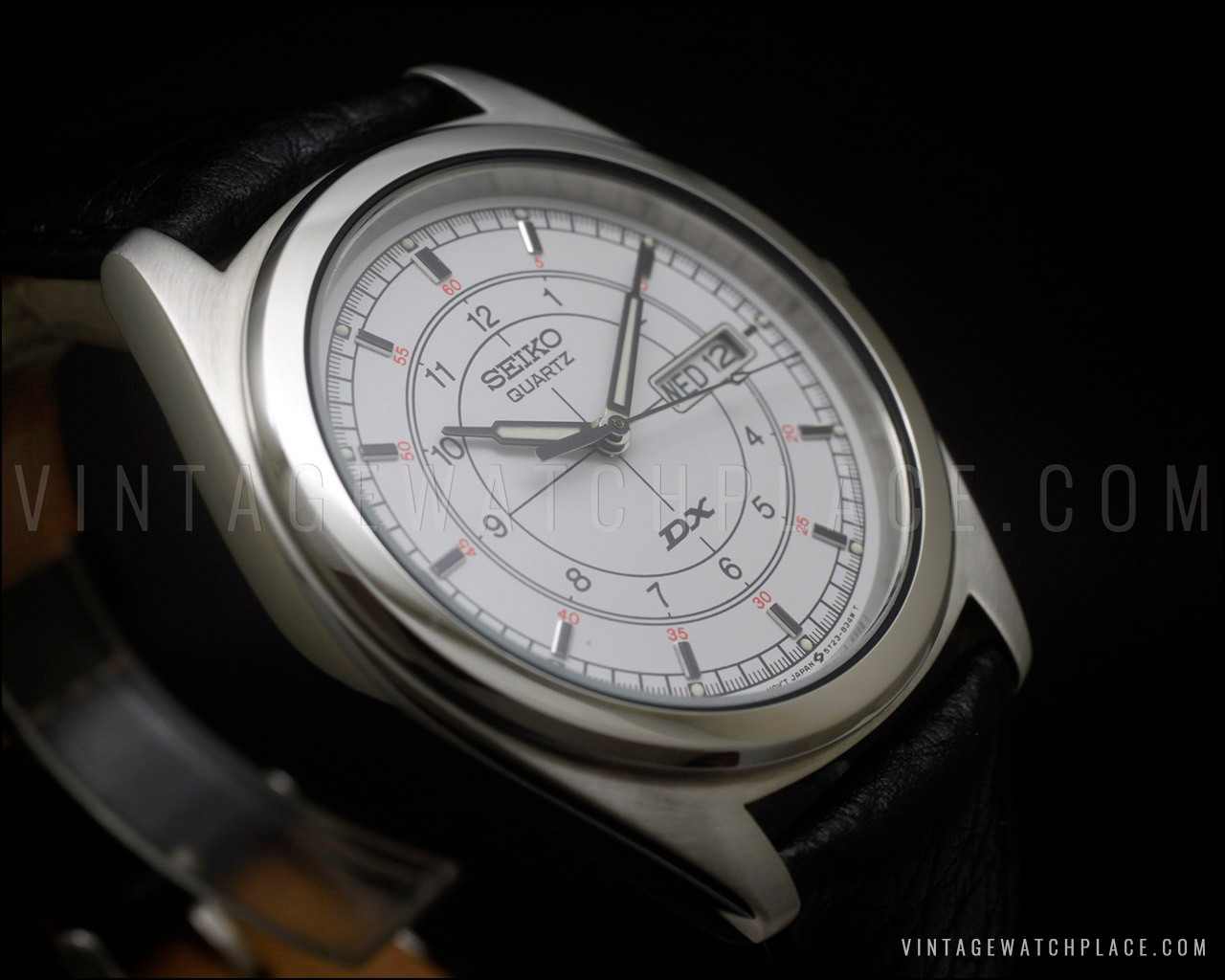 New Old Stock 1989 Seiko DX white dial Quartz vintage watch, 5Y23
