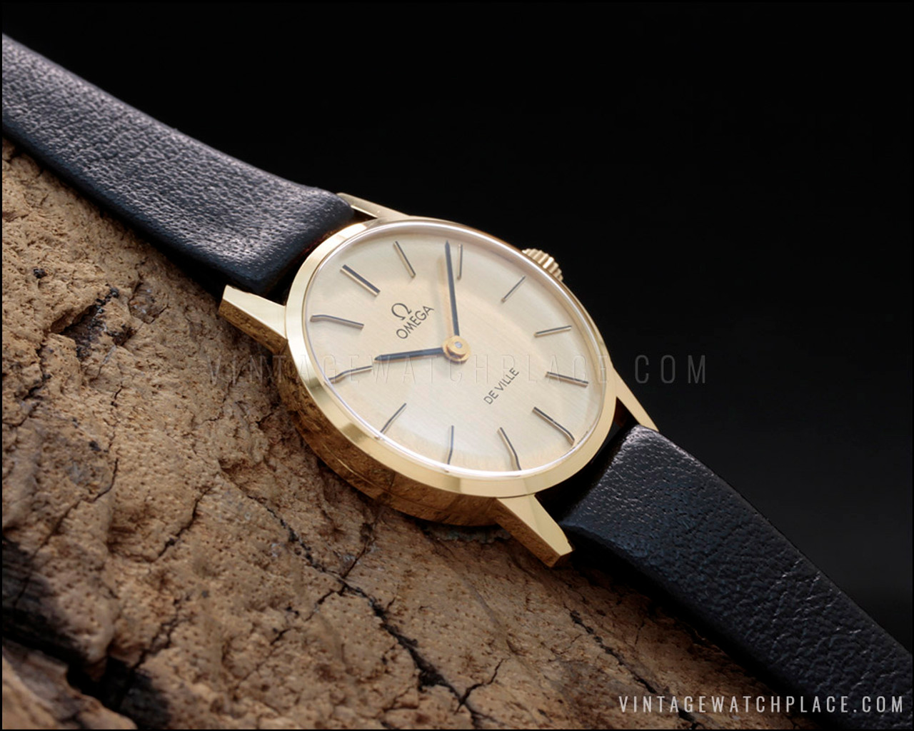 New Old Stock Omega De Ville Ba 511.0544, 18K solid yellow gold