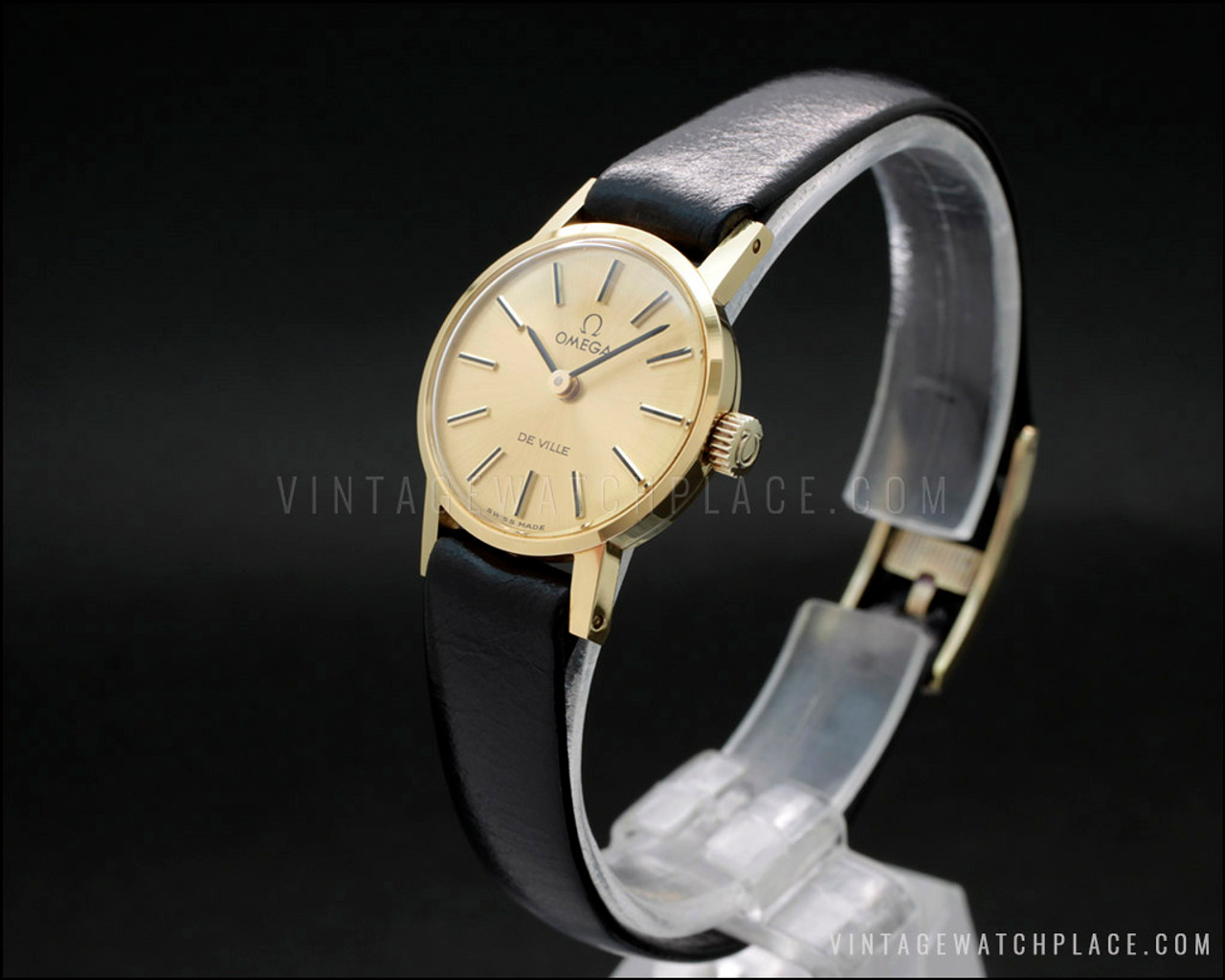 New Old Stock Omega De Ville BA 511.390, 18K solid yellow gold