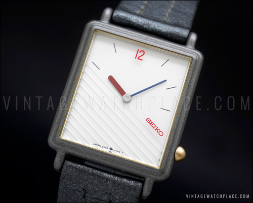 New Old Stock 1996 Seiko quartz vintage watch NOS Gray