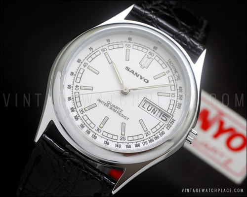 New Old Stock Unisex Sanyo Tachymetre dress vintage watch NOS