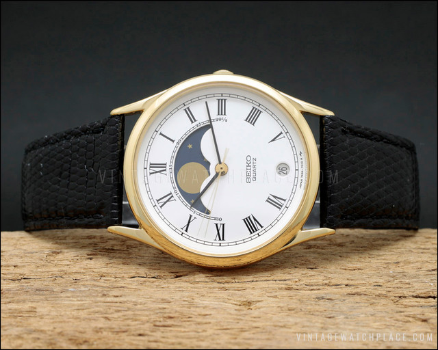 New Old Stock Seiko Moon Phase quartz Dress watch, very elegant, 100% ...