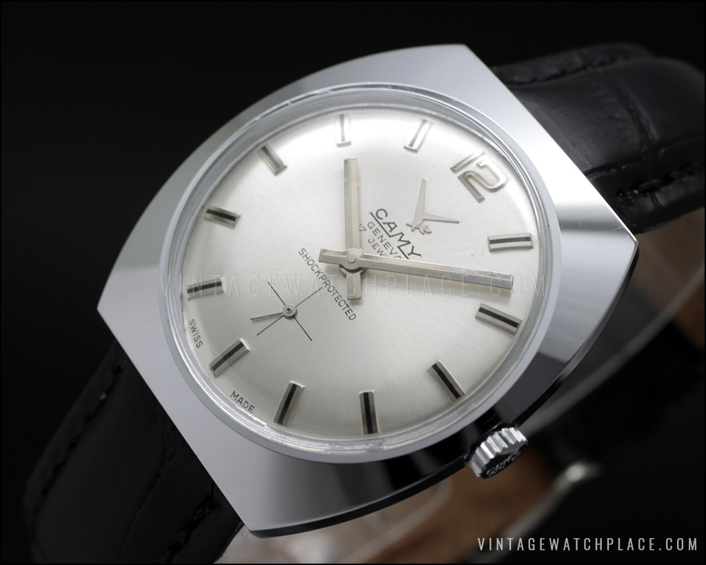 camy wrist watch